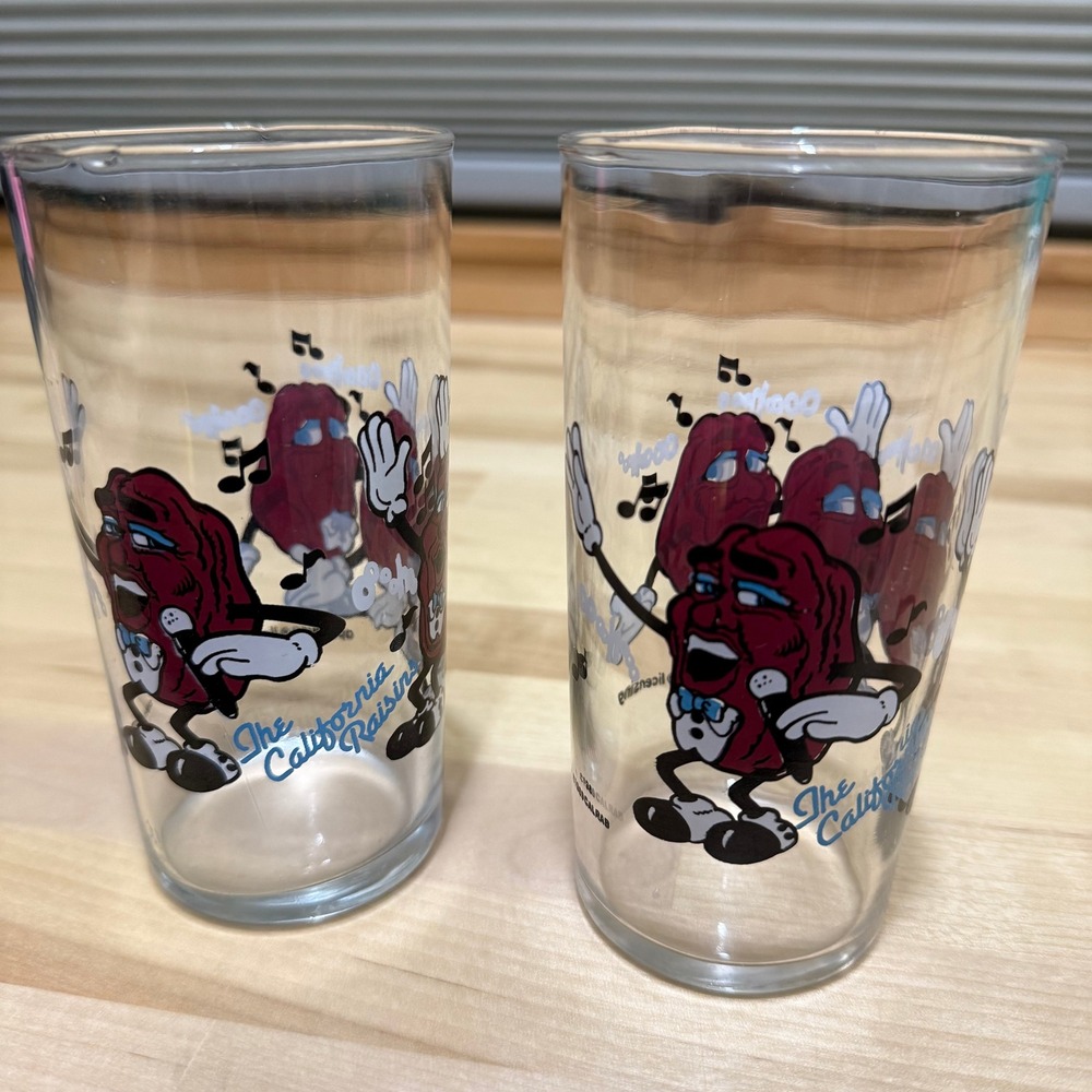 Vintage 88 California Raisins Applause Tumbler Drinking‎ Glasses (2)